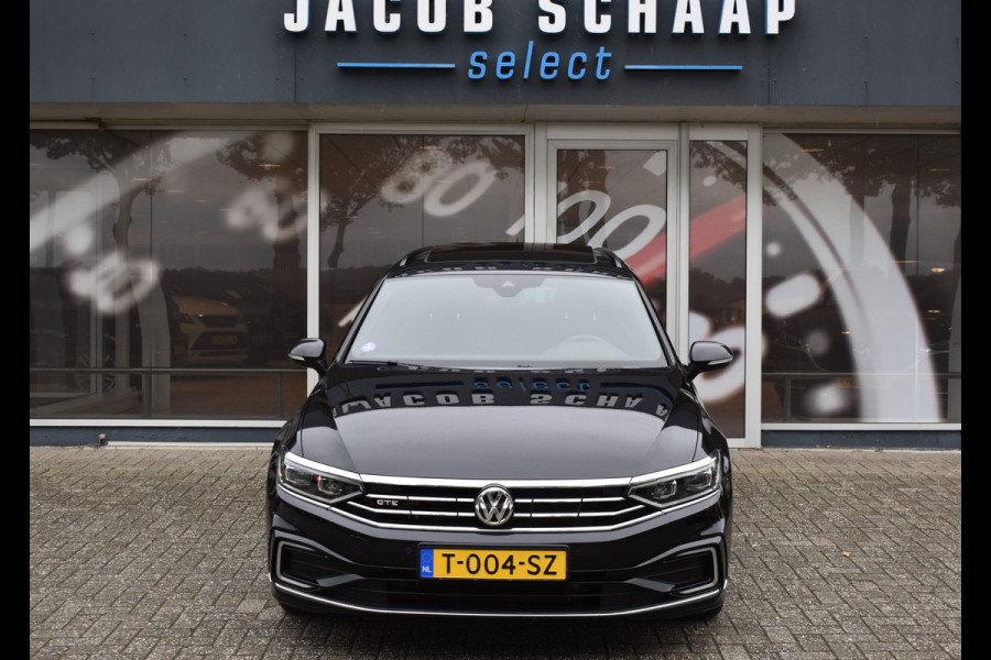 Volkswagen Passat Variant 1.4 TSI PHEV GTE Business Automaat / Pano schuifdak /  Trekhaak / Keyless / Navi / PDC + Camera