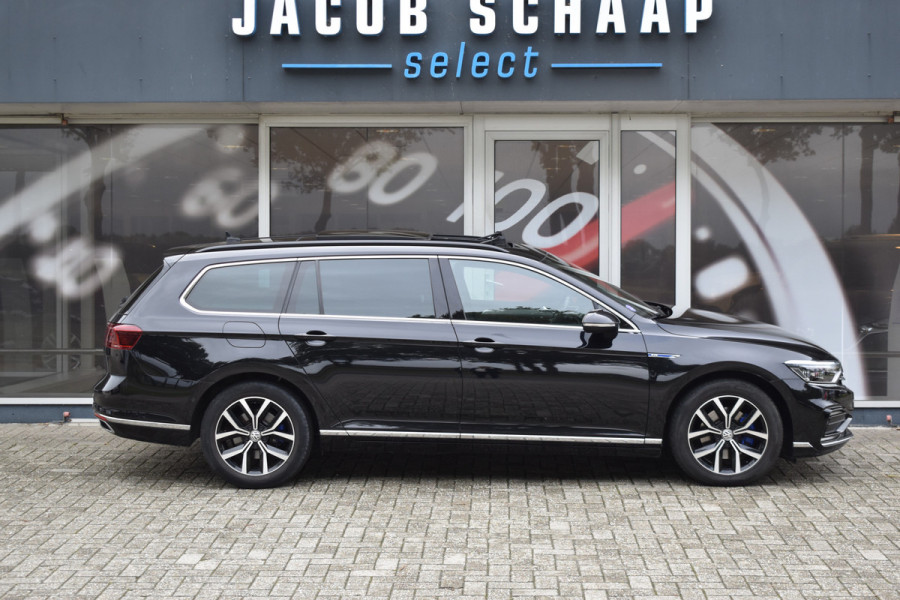 Volkswagen Passat Variant 1.4 TSI PHEV GTE Business Automaat / Pano schuifdak /  Trekhaak / Keyless / Navi / PDC + Camera
