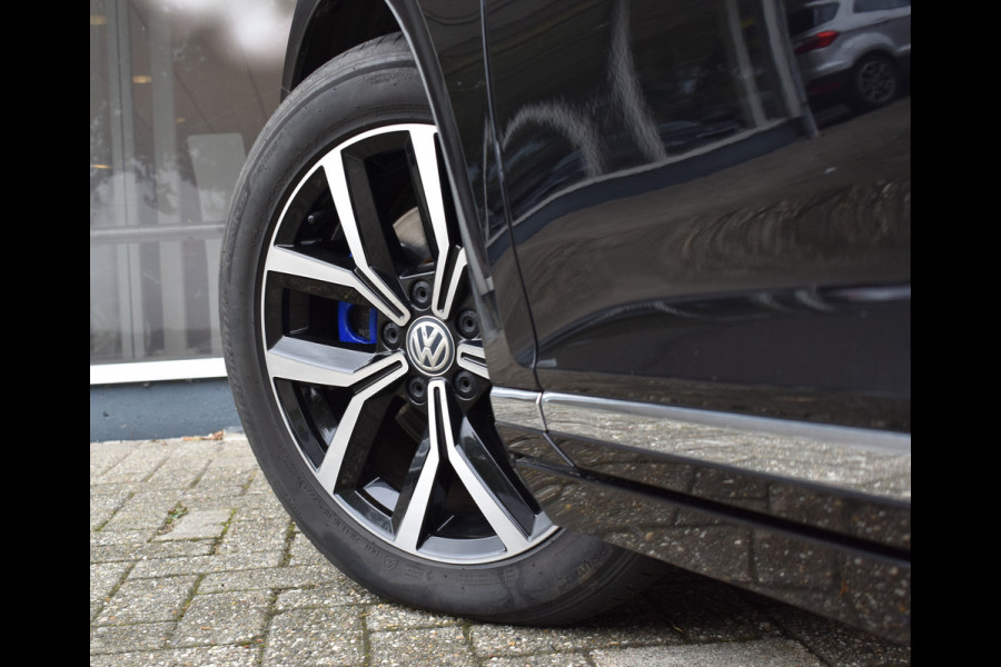 Volkswagen Passat Variant 1.4 TSI PHEV GTE Business Automaat / Pano schuifdak /  Trekhaak / Keyless / Navi / PDC + Camera