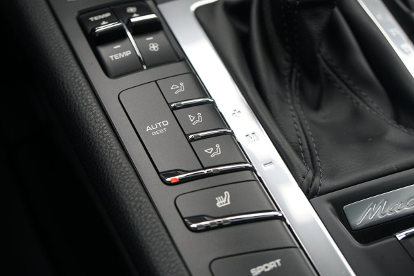 Porsche Macan 2.0 + PANORAMADAK / LUCHTVERING / 21" / MEMORY Porsche Macan 2.0 + PANORAMADAK / LUCHTVERING / 21" / MEMORY