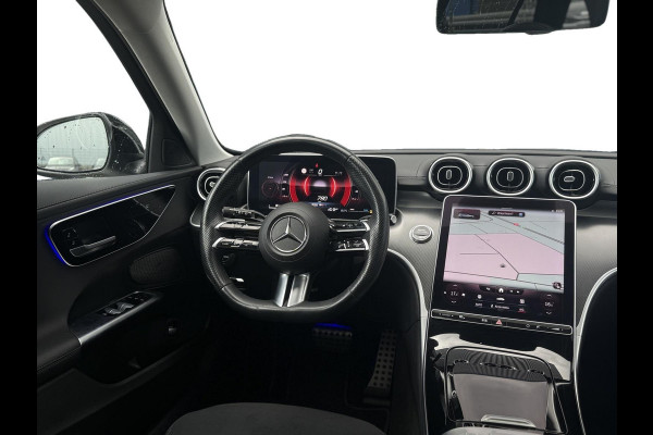Mercedes-Benz C-Klasse Estate 180 AMG Line|Pano Trekhaak Cruise Camera Stoelverw. Sfeerverlichting Dodehoek Carplay& Android auto Mercedes-Benz C-Klasse Estate 180 AMG Line|Pano Trekhaak Cruise Camera Stoelverw. Sfeerverlichting Dodehoek Carplay& Android auto