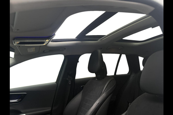 Mercedes-Benz C-Klasse Estate 180 AMG Line|Pano Trekhaak Cruise Camera Stoelverw. Sfeerverlichting Dodehoek Carplay& Android auto Mercedes-Benz C-Klasse Estate 180 AMG Line|Pano Trekhaak Cruise Camera Stoelverw. Sfeerverlichting Dodehoek Carplay& Android auto