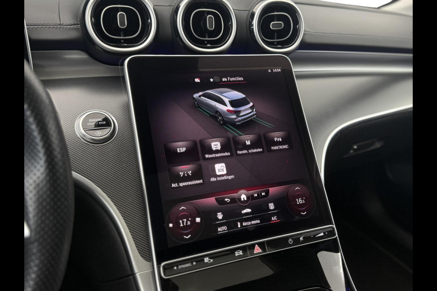 Mercedes-Benz C-Klasse Estate 180 AMG Line|Pano Trekhaak Cruise Camera Stoelverw. Sfeerverlichting Dodehoek Carplay& Android auto Mercedes-Benz C-Klasse Estate 180 AMG Line|Pano Trekhaak Cruise Camera Stoelverw. Sfeerverlichting Dodehoek Carplay& Android auto