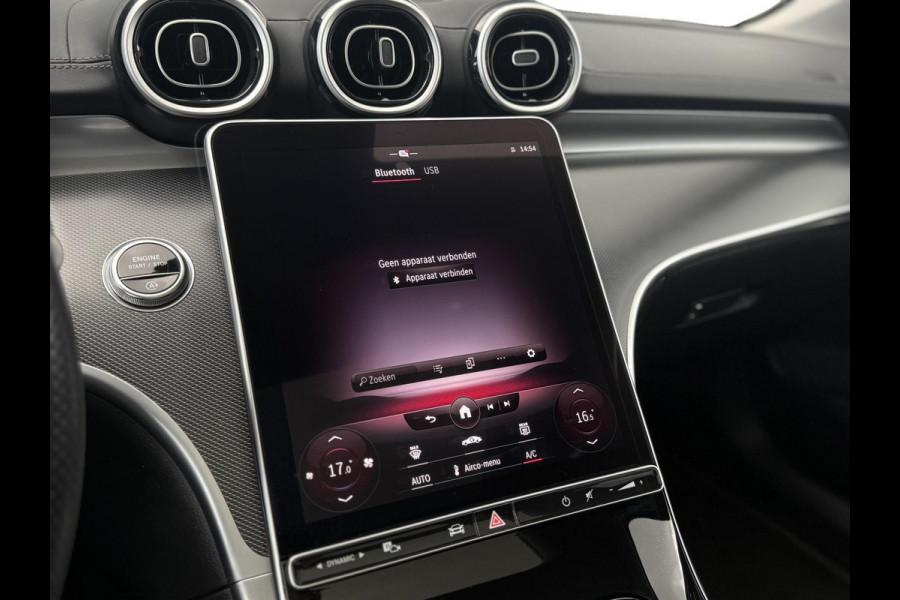 Mercedes-Benz C-Klasse Estate 180 AMG Line|Pano Trekhaak Cruise Camera Stoelverw. Sfeerverlichting Dodehoek Carplay& Android auto Mercedes-Benz C-Klasse Estate 180 AMG Line|Pano Trekhaak Cruise Camera Stoelverw. Sfeerverlichting Dodehoek Carplay& Android auto