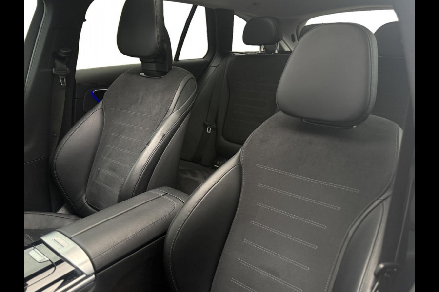 Mercedes-Benz C-Klasse Estate 180 AMG Line|Pano Trekhaak Cruise Camera Stoelverw. Sfeerverlichting Dodehoek Carplay& Android auto Mercedes-Benz C-Klasse Estate 180 AMG Line|Pano Trekhaak Cruise Camera Stoelverw. Sfeerverlichting Dodehoek Carplay& Android auto