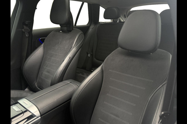 Mercedes-Benz C-Klasse Estate 180 AMG Line|Pano Trekhaak Cruise Camera Stoelverw. Sfeerverlichting Dodehoek Carplay& Android auto Mercedes-Benz C-Klasse Estate 180 AMG Line|Pano Trekhaak Cruise Camera Stoelverw. Sfeerverlichting Dodehoek Carplay& Android auto