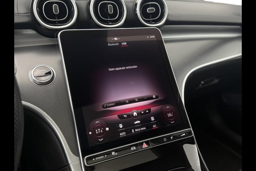 Mercedes-Benz C-Klasse Estate 180 AMG Line|Pano Trekhaak Cruise Camera Stoelverw. Sfeerverlichting Dodehoek Carplay& Android auto Mercedes-Benz C-Klasse Estate 180 AMG Line|Pano Trekhaak Cruise Camera Stoelverw. Sfeerverlichting Dodehoek Carplay& Android auto