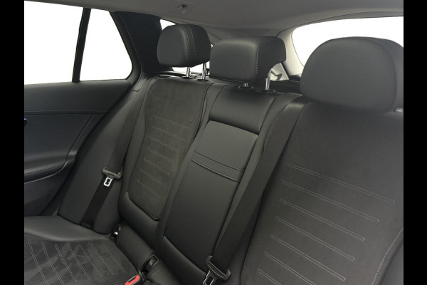Mercedes-Benz C-Klasse Estate 180 AMG Line|Pano Trekhaak Cruise Camera Stoelverw. Sfeerverlichting Dodehoek Carplay& Android auto Mercedes-Benz C-Klasse Estate 180 AMG Line|Pano Trekhaak Cruise Camera Stoelverw. Sfeerverlichting Dodehoek Carplay& Android auto