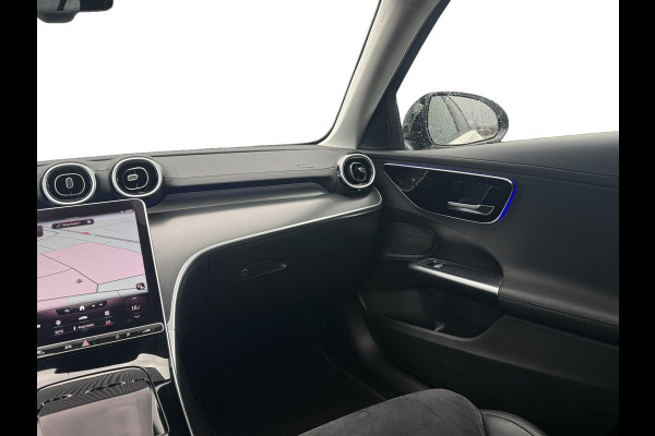 Mercedes-Benz C-Klasse Estate 180 AMG Line|Pano Trekhaak Cruise Camera Stoelverw. Sfeerverlichting Dodehoek Carplay& Android auto Mercedes-Benz C-Klasse Estate 180 AMG Line|Pano Trekhaak Cruise Camera Stoelverw. Sfeerverlichting Dodehoek Carplay& Android auto