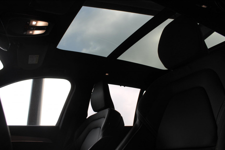 Volvo XC90 T8 455PK Automaat Recharge AWD Ultimate Bright Long Range / Panoramisch schuif-kanteldak / Luchtvering / Semi elektrisch wegklapbare trekhaak / 21" lichtmetalen velgen Volvo XC90 T8 455PK Automaat Recharge AWD Ultimate Bright Long Range / Panoramisch schuif-kanteldak / Luchtvering / Semi elektrisch wegklapbare trekhaak / 21" lichtmetalen velgen