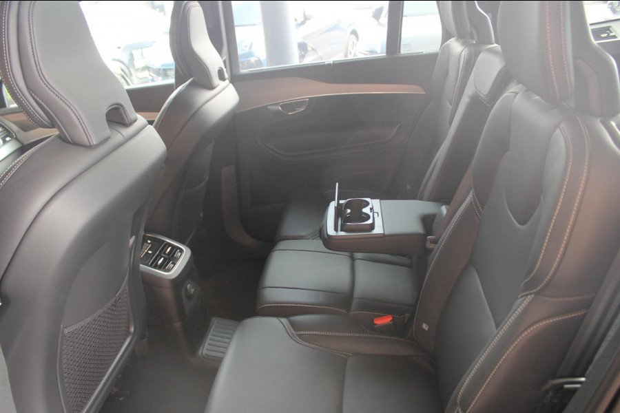 Volvo XC90 T8 455PK Automaat Recharge AWD Ultimate Bright Long Range / Panoramisch schuif-kanteldak / Luchtvering / Semi elektrisch wegklapbare trekhaak / 21" lichtmetalen velgen Volvo XC90 T8 455PK Automaat Recharge AWD Ultimate Bright Long Range / Panoramisch schuif-kanteldak / Luchtvering / Semi elektrisch wegklapbare trekhaak / 21" lichtmetalen velgen