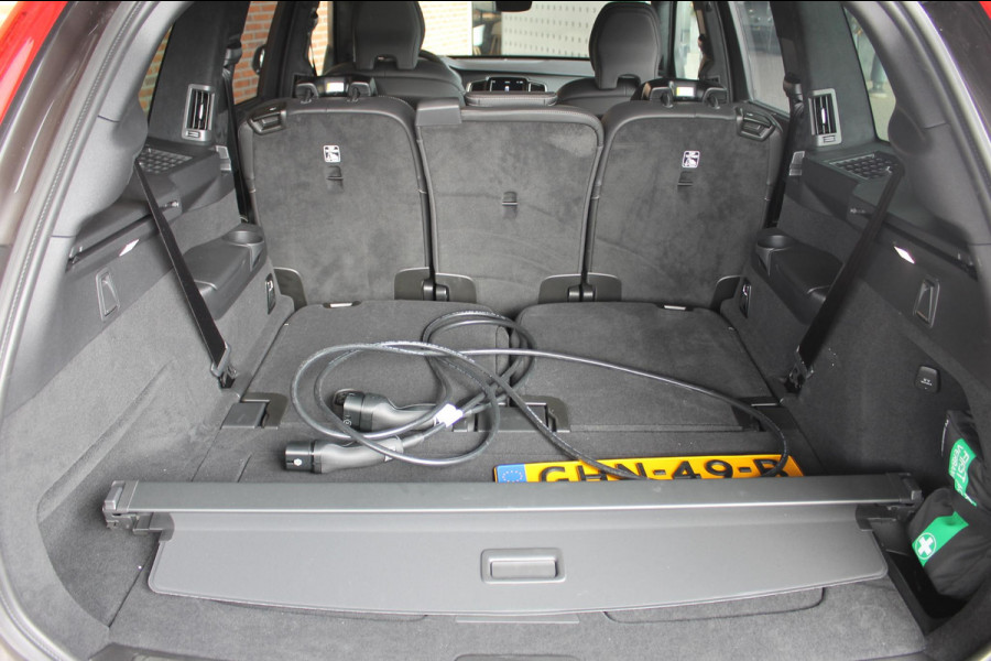 Volvo XC90 T8 455PK Automaat Recharge AWD Ultimate Bright Long Range / Panoramisch schuif-kanteldak / Luchtvering / Semi elektrisch wegklapbare trekhaak / 21" lichtmetalen velgen Volvo XC90 T8 455PK Automaat Recharge AWD Ultimate Bright Long Range / Panoramisch schuif-kanteldak / Luchtvering / Semi elektrisch wegklapbare trekhaak / 21" lichtmetalen velgen