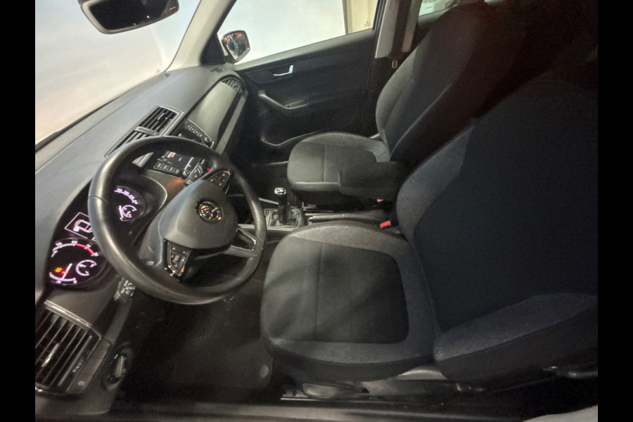 Škoda Fabia Combi 1.0 TSI Business Edition Škoda Fabia Combi 1.0 TSI Business Edition