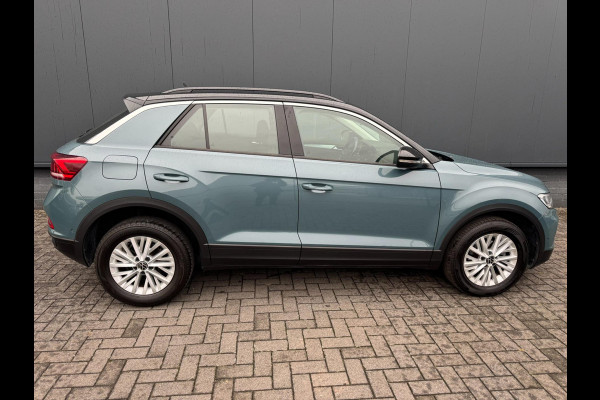 Volkswagen T-Roc 1.5 TSI DSG 150Pk /1e eigenaar /ACC /Carplay Volkswagen T-Roc 1.5 TSI DSG 150Pk /1e eigenaar /ACC /Carplay