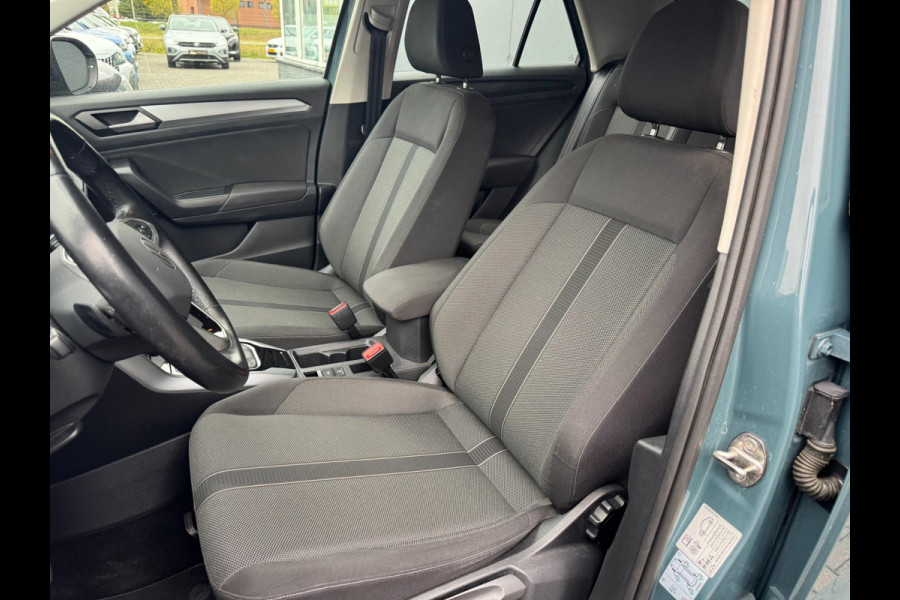Volkswagen T-Roc 1.5 TSI DSG 150Pk /1e eigenaar /ACC /Carplay Volkswagen T-Roc 1.5 TSI DSG 150Pk /1e eigenaar /ACC /Carplay