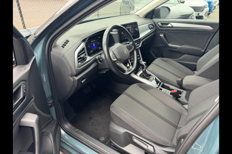 Volkswagen T-Roc 1.5 TSI DSG 150Pk /1e eigenaar /ACC /Carplay Volkswagen T-Roc 1.5 TSI DSG 150Pk /1e eigenaar /ACC /Carplay