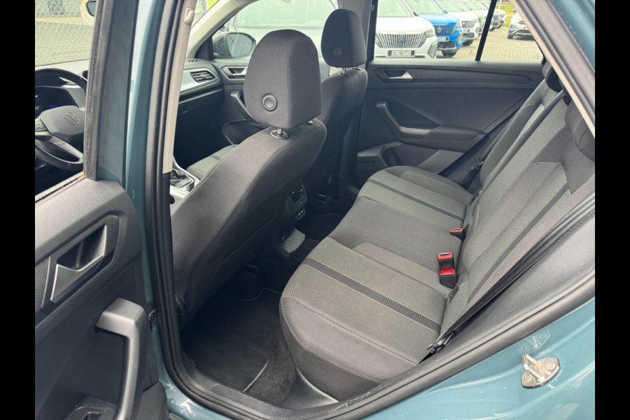 Volkswagen T-Roc 1.5 TSI DSG 150Pk /1e eigenaar /ACC /Carplay Volkswagen T-Roc 1.5 TSI DSG 150Pk /1e eigenaar /ACC /Carplay