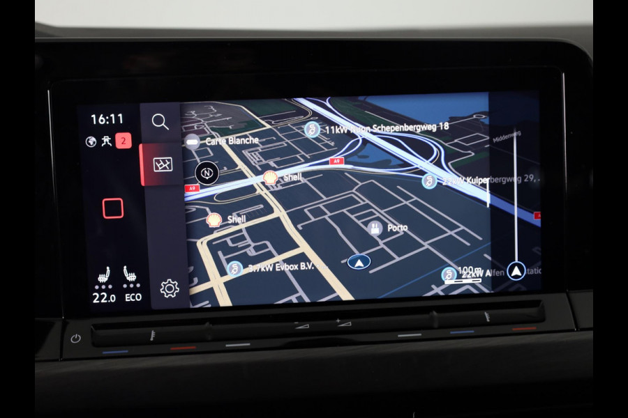 Volkswagen Golf 1.4 eHybrid Style 204 PK DSG PHEV | Navigatie | 17 inch LM velgen | Stoel- en Stuurverwarming |