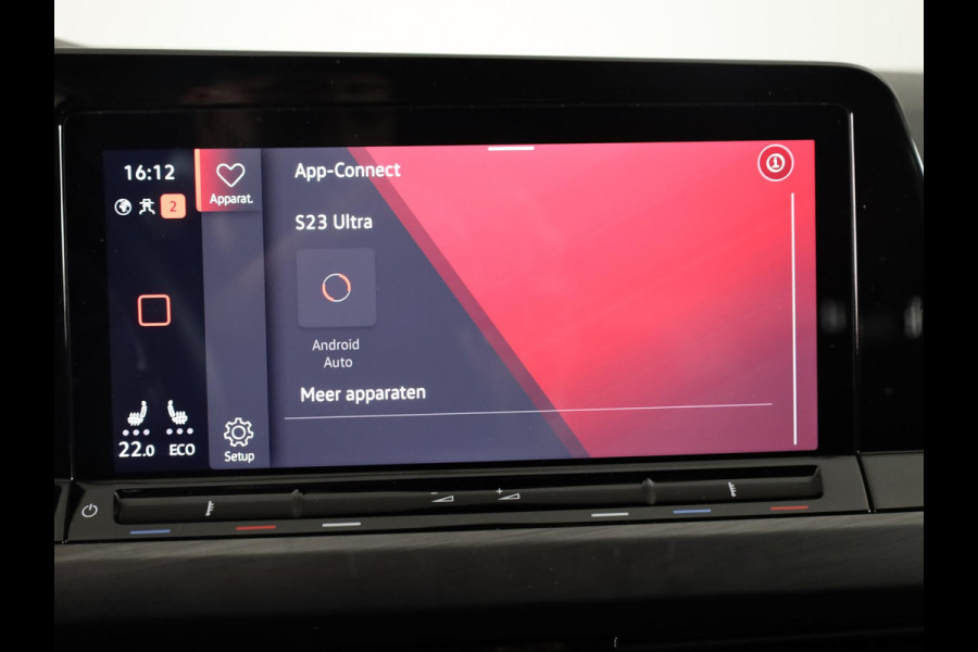 Volkswagen Golf 1.4 eHybrid Style 204 PK DSG PHEV | Navigatie | 17 inch LM velgen | Stoel- en Stuurverwarming |