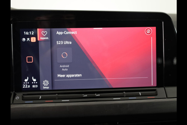 Volkswagen Golf 1.4 eHybrid Style 204 PK DSG PHEV | Navigatie | 17 inch LM velgen | Stoel- en Stuurverwarming |