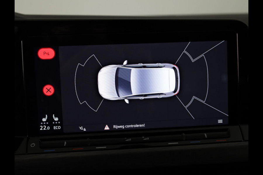 Volkswagen Golf 1.4 eHybrid Style 204 PK DSG PHEV | Navigatie | 17 inch LM velgen | Stoel- en Stuurverwarming |