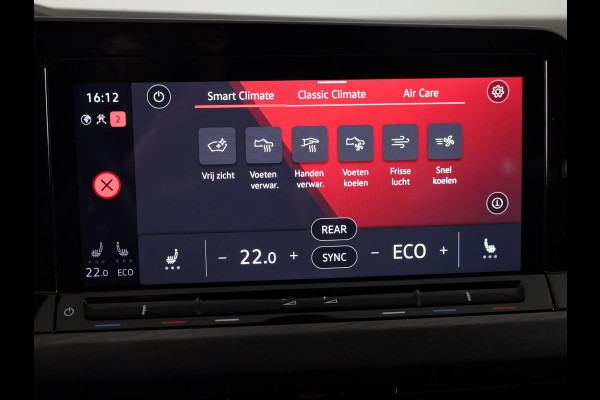 Volkswagen Golf 1.4 eHybrid Style 204 PK DSG PHEV | Navigatie | 17 inch LM velgen | Stoel- en Stuurverwarming |