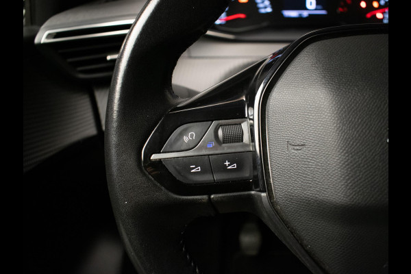 Peugeot 208 1.2 PureTech Active Sport (APPLE CARPLAY,NAVI,CRUISE,PDC,CLIMATE,LED,WHITE EDITION,SPORTSTOELEN,NETTE STAAT) Peugeot 208 1.2 PureTech Active Sport (APPLE CARPLAY,NAVI,CRUISE,PDC,CLIMATE,LED,WHITE EDITION,SPORTSTOELEN,NETTE STAAT)