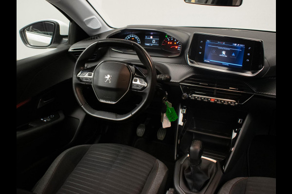 Peugeot 208 1.2 PureTech Active Sport (APPLE CARPLAY,NAVI,CRUISE,PDC,CLIMATE,LED,WHITE EDITION,SPORTSTOELEN,NETTE STAAT) Peugeot 208 1.2 PureTech Active Sport (APPLE CARPLAY,NAVI,CRUISE,PDC,CLIMATE,LED,WHITE EDITION,SPORTSTOELEN,NETTE STAAT)
