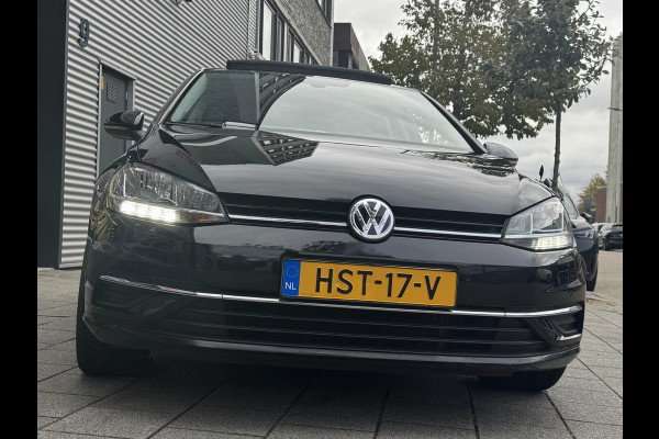 Volkswagen Golf 1.0 TSI Business Edition - Panorama dak I Navigatie I Airco I LED I PDC I "19"Sport velgen I Dealer onderhouden