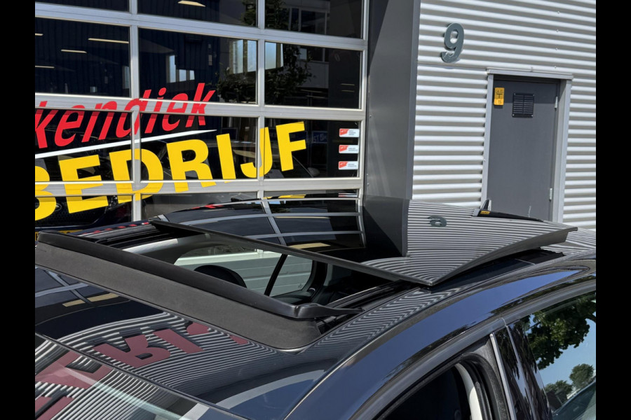 Volkswagen Golf 1.0 TSI Business Edition - Panorama dak I Navigatie I Airco I LED I PDC I "19"Sport velgen I Dealer onderhouden