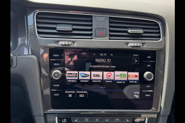 Volkswagen Golf 1.0 TSI Business Edition - Panorama dak I Navigatie I Airco I LED I PDC I "19"Sport velgen I Dealer onderhouden