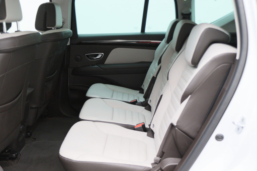 Renault Espace 1.8 TCe Limousin 7p. Verwarmde Voorruit, Camera, Apple Carplay, Cruise, LED, DAB, PDC, 19'' Renault Espace 1.8 TCe Limousin 7p. Verwarmde Voorruit, Camera, Apple Carplay, Cruise, LED, DAB, PDC, 19''