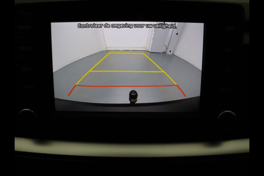 Kia Stonic 100pk T-GDi DynamicLine Camera | Cruise | Navi | Parkeersens. achter | Trekhaak