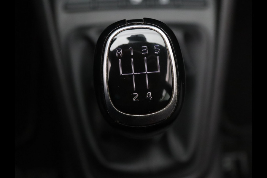 Kia Stonic 100pk T-GDi DynamicLine Camera | Cruise | Navi | Parkeersens. achter | Trekhaak