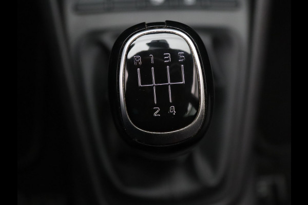 Kia Stonic 100pk T-GDi DynamicLine Camera | Cruise | Navi | Parkeersens. achter | Trekhaak