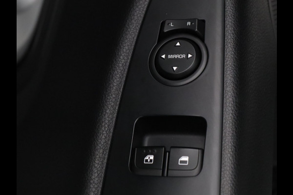 Kia Stonic 100pk T-GDi DynamicLine Camera | Cruise | Navi | Parkeersens. achter | Trekhaak