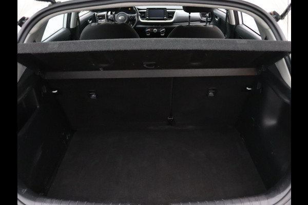 Kia Stonic 100pk T-GDi DynamicLine Camera | Cruise | Navi | Parkeersens. achter | Trekhaak