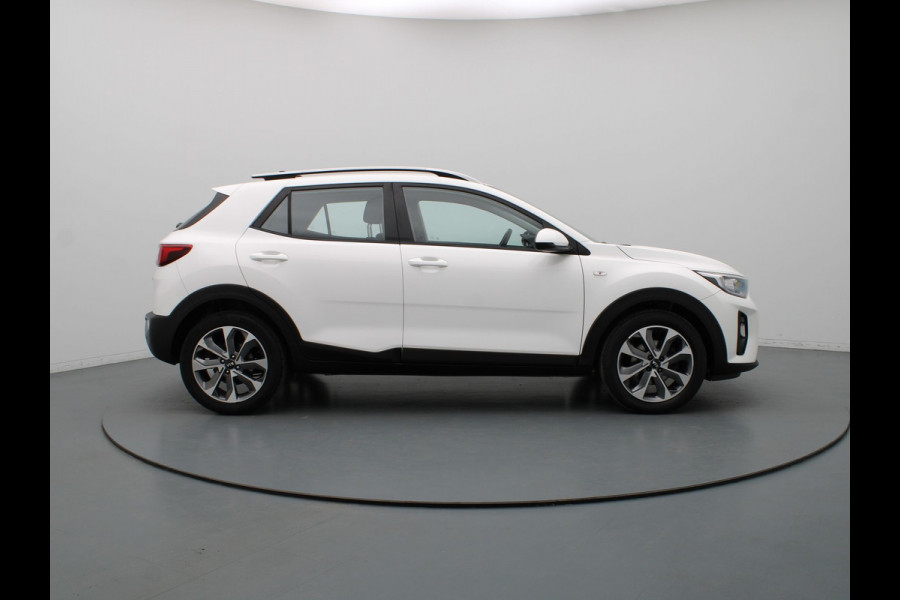 Kia Stonic 100pk T-GDi DynamicLine Camera | Cruise | Navi | Parkeersens. achter | Trekhaak