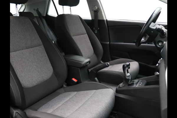 Kia Stonic 100pk T-GDi DynamicLine Camera | Cruise | Navi | Parkeersens. achter | Trekhaak