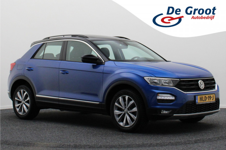 Volkswagen T-Roc 1.5 TSI Style Business Panoramadak, Stoel/Stuurverwarming, Camera, ACC, Apple Carplay, 17''