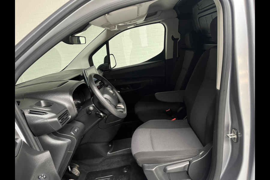 Toyota PROACE CITY L2H1 1.5 D-4D 130PK euro6 Live Long, Airco, Trekhaak 1200KG, Navigatie, Grijs Metallic, RIJKLAARPRIJS! Toyota PROACE CITY L2H1 1.5 D-4D 130PK euro6 Live Long, Airco, Trekhaak 1200KG, Navigatie, Grijs Metallic, RIJKLAARPRIJS!