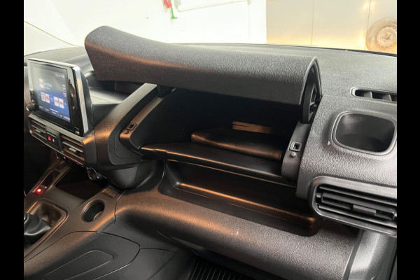 Toyota PROACE CITY L2H1 1.5 D-4D 130PK euro6 Live Long, Airco, Trekhaak 1200KG, Navigatie, Grijs Metallic, RIJKLAARPRIJS! Toyota PROACE CITY L2H1 1.5 D-4D 130PK euro6 Live Long, Airco, Trekhaak 1200KG, Navigatie, Grijs Metallic, RIJKLAARPRIJS!