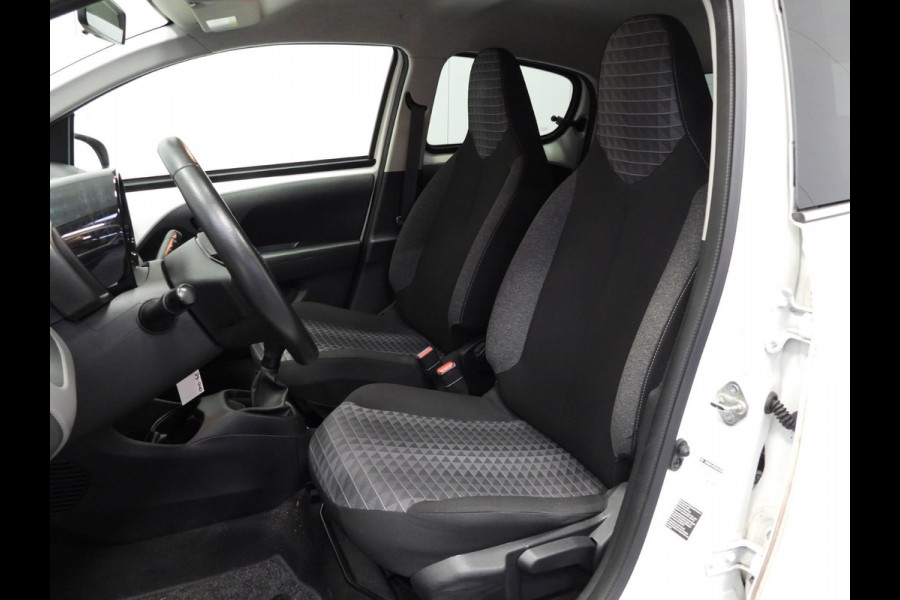 Peugeot 108 1.0 e-VTi Active Dynamic AIRCO/BLUETOOTH! Peugeot 108 1.0 e-VTi Active Dynamic AIRCO/BLUETOOTH!