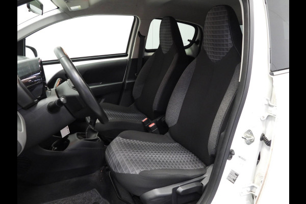 Peugeot 108 1.0 e-VTi Active Dynamic AIRCO/BLUETOOTH! Peugeot 108 1.0 e-VTi Active Dynamic AIRCO/BLUETOOTH!