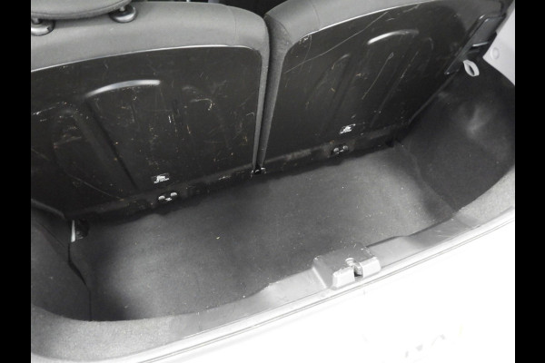 Peugeot 108 1.0 e-VTi Active Dynamic AIRCO/BLUETOOTH! Peugeot 108 1.0 e-VTi Active Dynamic AIRCO/BLUETOOTH!