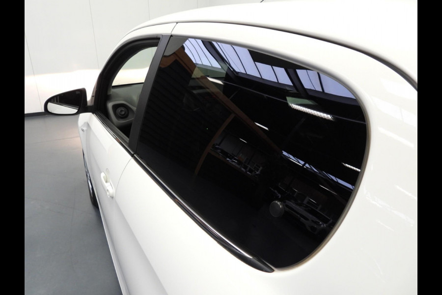 Peugeot 108 1.0 e-VTi Active Dynamic AIRCO/BLUETOOTH! Peugeot 108 1.0 e-VTi Active Dynamic AIRCO/BLUETOOTH!