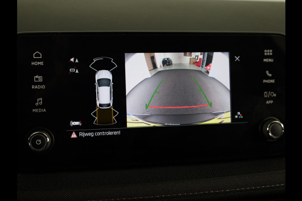 Škoda Fabia 1.0 TSI Business Edition 115 PK DSG | Verlengde garantie | Navigatie via app | Cruise control | Stoelverwarming |