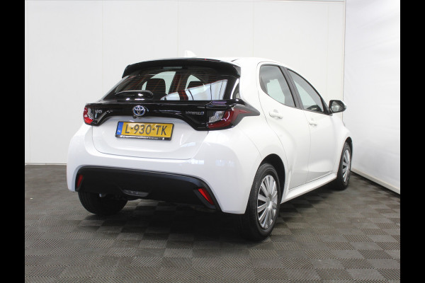 Toyota Yaris 1.5 Hybrid Active CARPLAY | CAMERA | CLIMATE | DAB | ADAPCRUISE | ELRM Toyota Yaris 1.5 Hybrid Active CARPLAY | CAMERA | CLIMATE | DAB | ADAPCRUISE | ELRM