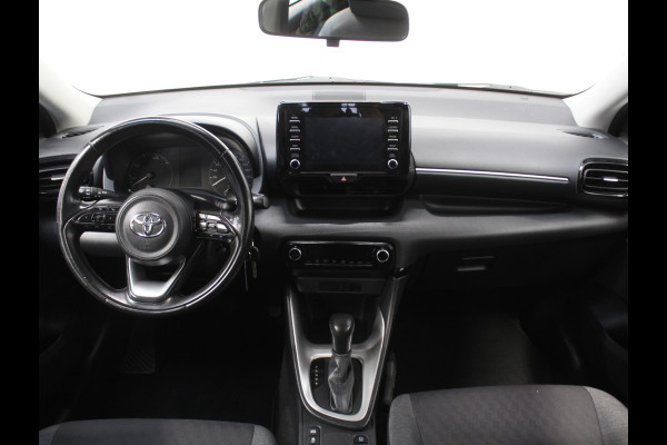 Toyota Yaris 1.5 Hybrid Active CARPLAY | CAMERA | CLIMATE | DAB | ADAPCRUISE | ELRM Toyota Yaris 1.5 Hybrid Active CARPLAY | CAMERA | CLIMATE | DAB | ADAPCRUISE | ELRM