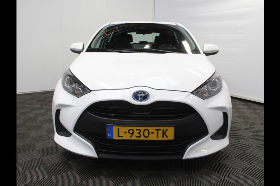 Toyota Yaris 1.5 Hybrid Active CARPLAY | CAMERA | CLIMATE | DAB | ADAPCRUISE | ELRM Toyota Yaris 1.5 Hybrid Active CARPLAY | CAMERA | CLIMATE | DAB | ADAPCRUISE | ELRM